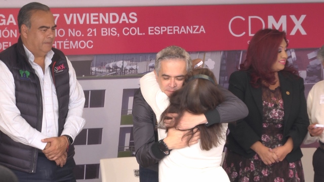 Entrega 57 viviendas Topacio 21 Bis (2) (640x360).jpg